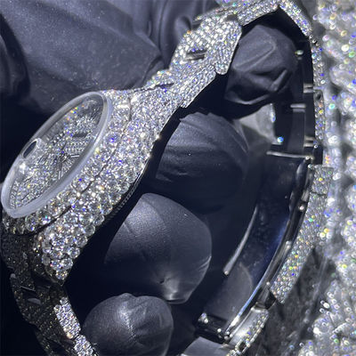 31mm Quartz Diamond Watch 31 Carats  Diamond Watch For Women